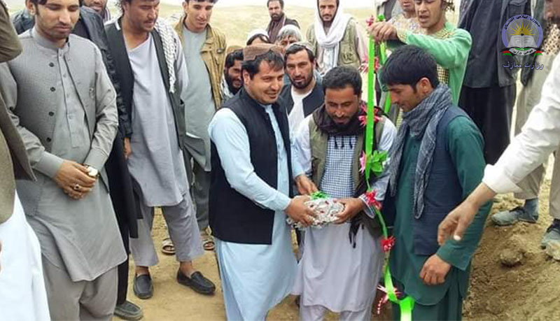 غزني کې د یو منځني ښوونځي د جوړېډو چارې پیل شوې