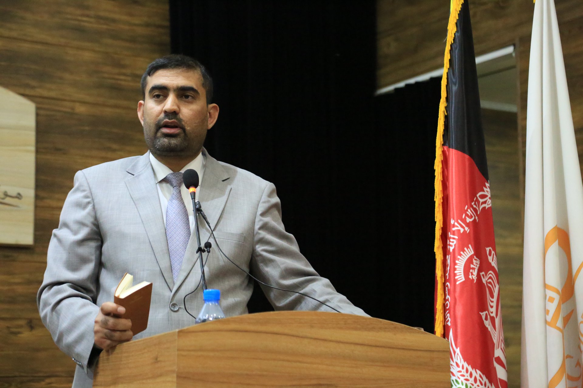 د نیکمرغه کوچني اختر د راسېدو په مناسبت د پوهنې سرپرست وزیر ډاکټر محمد میرویس بلخي د مبارکۍ پیغام