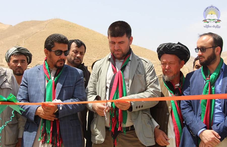 سنگ تهداب یک باب مکتب در ولایت تخار گذاشته شد