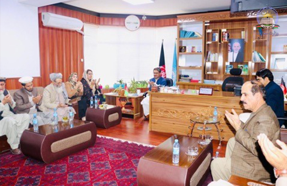 دولسي جرګې د معارف او لوړو زده کړوکمیسون مشر او غړو د ننګرهار پوهنې له ریس سره ګډه ناسته وکړه