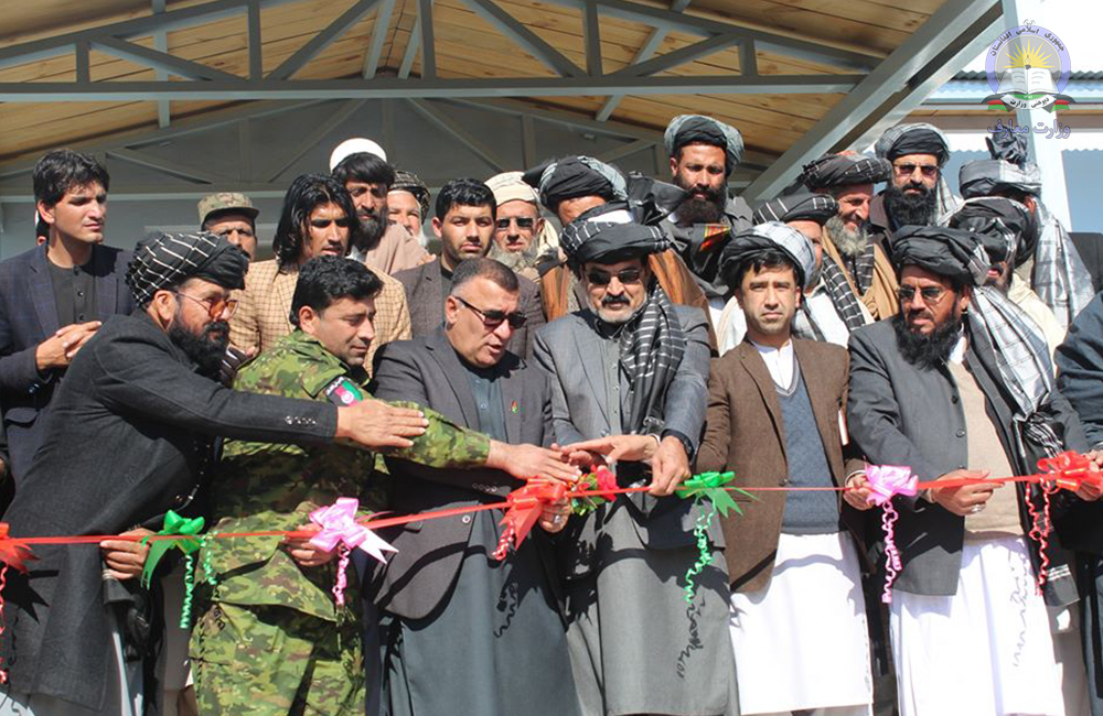 خوست کې د قلموال مېنې متوسطه ښوونځي نوې ودانۍ پرانېستل شوه