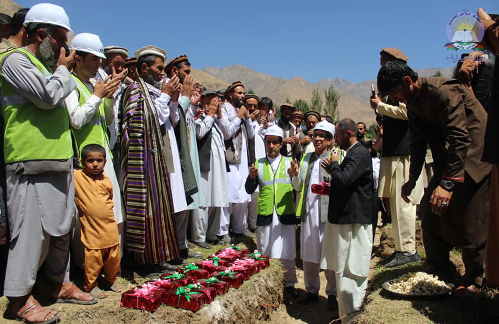 سنگ تهداب یک باب مکتب در ولایت بدخشان گذاشته شد