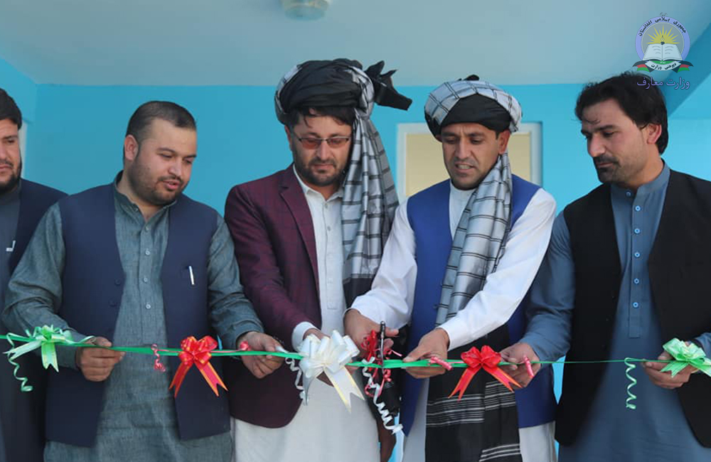 د پکتیا په ولایت کې دیو ښوونځي نوي ودانۍ ګټې اخیستنې ته و سپارل شوه