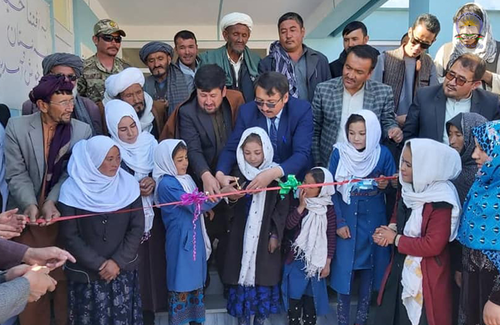 د بامیان ولایت د نسپتان ښوونځي ودانۍ ګټي اخیستني ته وسپارل شوه