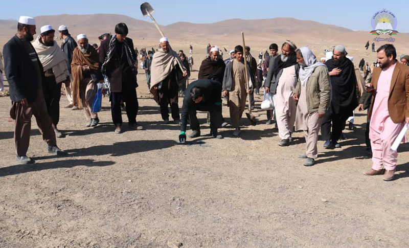 لوګر کې ۲۴۶ تنو ښوونکو ته د کورونو نومرې ورکړل شوې