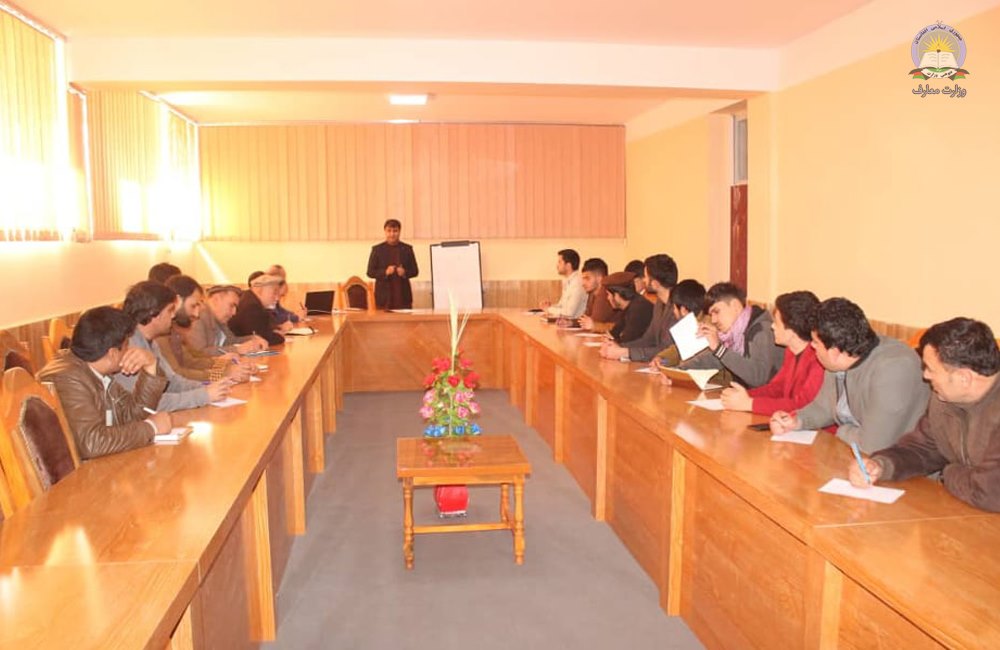 دکندز پوهنې ریاست مالي کار کوونکو ته روزنیز ور کشاپ جوړ شو