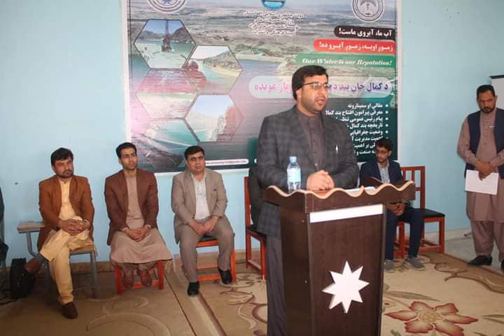 فراه ولایت کې د څوارلسم پاسه ښوونکو د آزموینې بهیر پیل شو