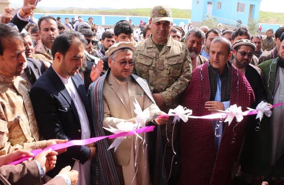 بهره برداری دو باب مکتب در ولایت تخار