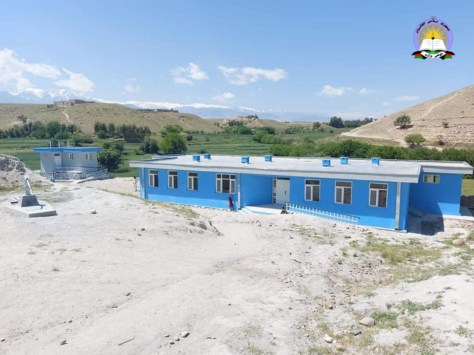 تعمیر جدید یک باب مکتب در ولایت ننگرهار به بهره برداری سپرده شد