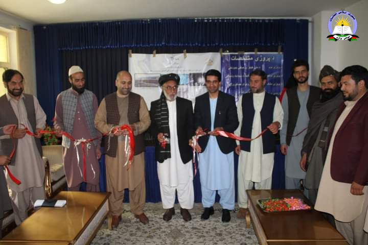 میدان وردګو ولایت کې د یوه منځني ښوونځي ودانۍ پرانیستل شوه