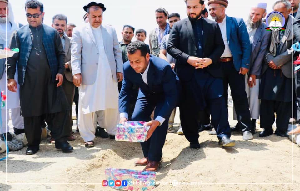 کاپیسا ولایت کې د یوه ښوونځي بنسټ ډبره کېښوول شوه