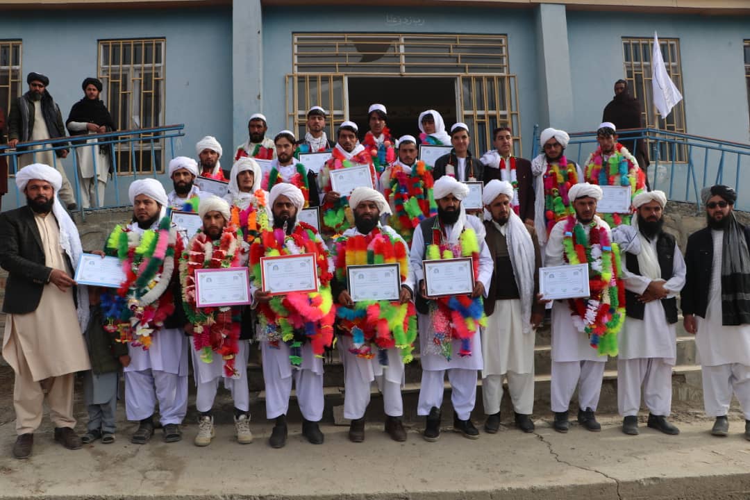 دستار بندی فارغان دارالعلوم عالی الفتح ولایت میدان وردگ