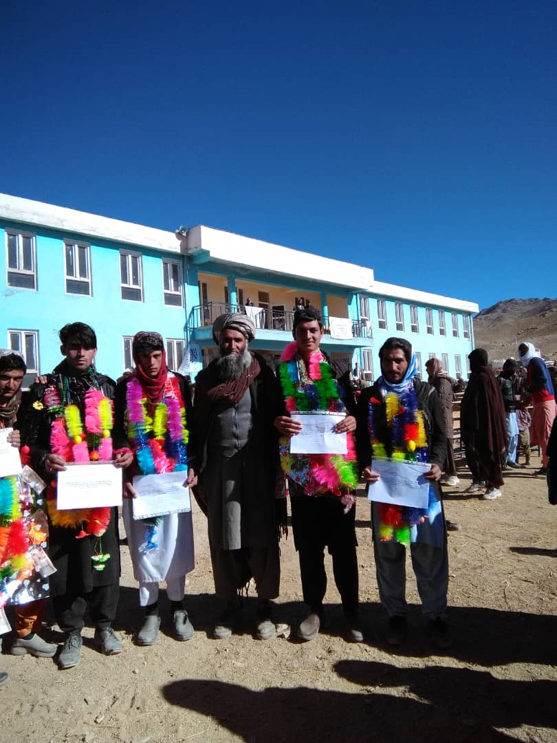 د میدان وردگو ولایت د امام ابوحنیفه عالي لېسې د دولسم ټولګي د زده کوونکو د فراغت مراسم