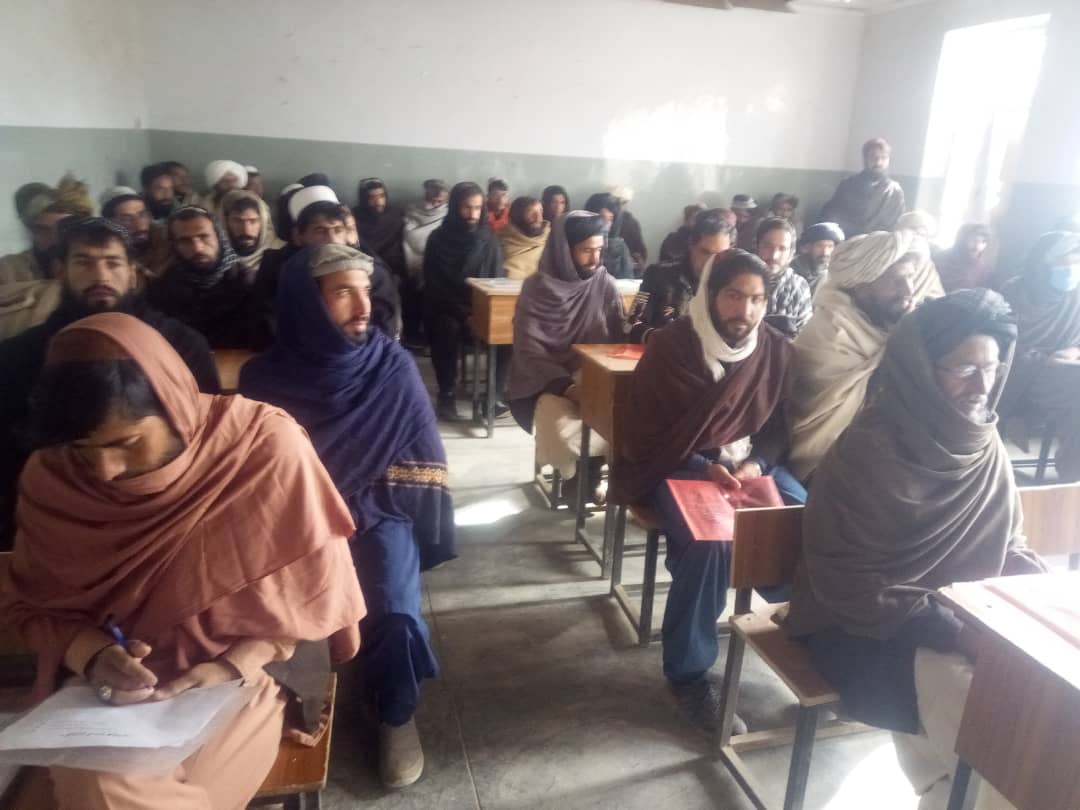 ميدان وردګو کې ۵۴ ښوونکو ته روغتيايي زدهکړې ورکړل شوې
