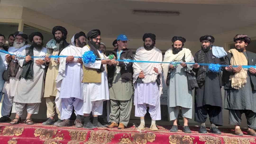 افتتاح و آغاز بهره برداری از یک‌ مکتب در ولایت کندهار