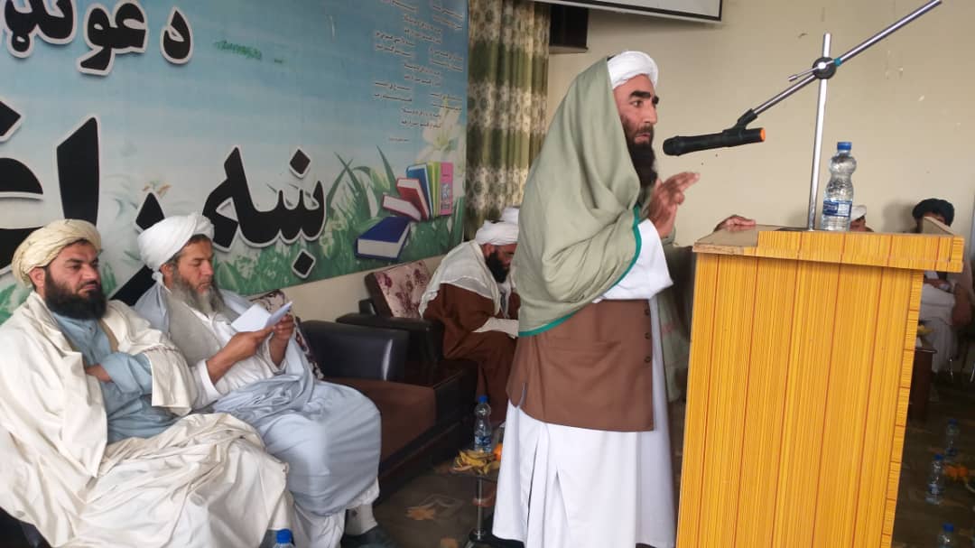 نشست مشورتی رئیس معارف کندهار با علماء و بزرگان آن ولایت