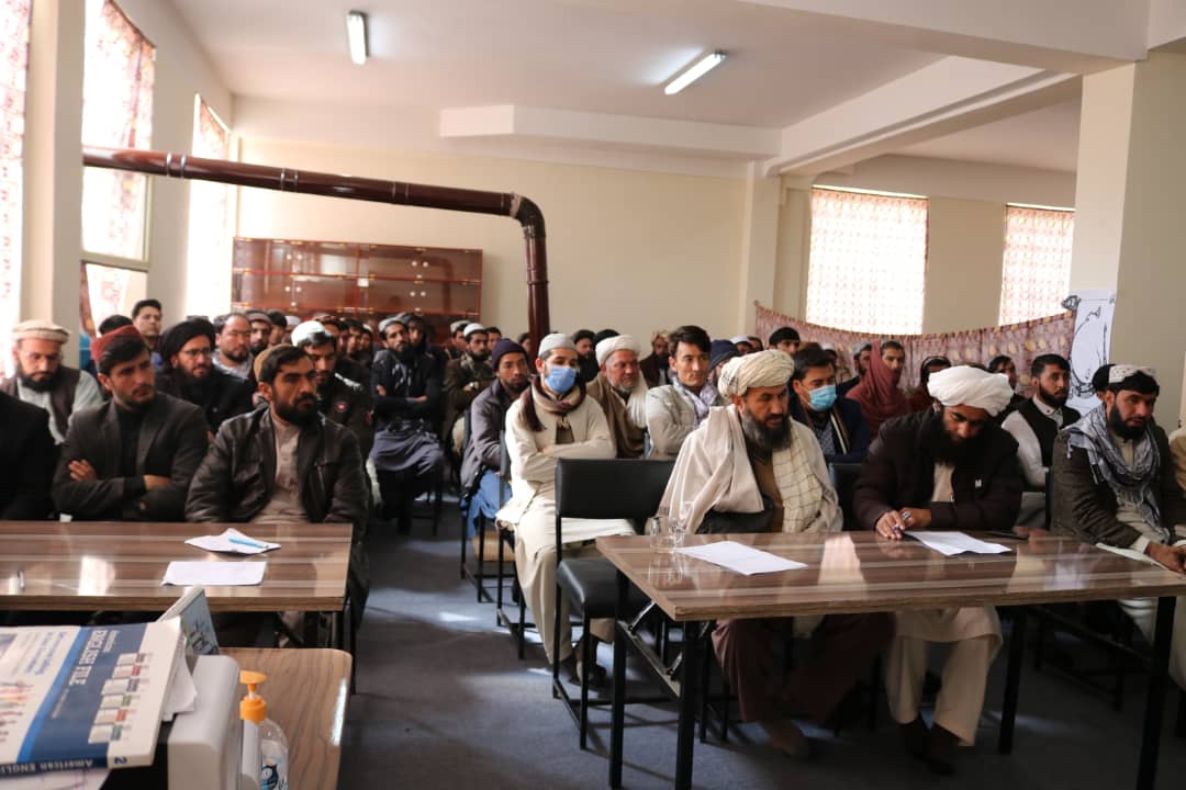 په غزني ولایت کې د ۷۵ ښوونکو لپاره د وړتیا لوړونې سیمینار پاي ته ورسید.