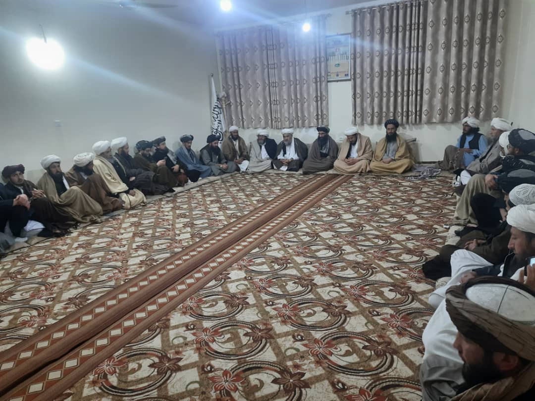 سرپرست وزارت معارف از نهاد های تعلیمی و تربیتی ولایت فاریاب دیدار و با مسئولان معارف ملاقات نمود