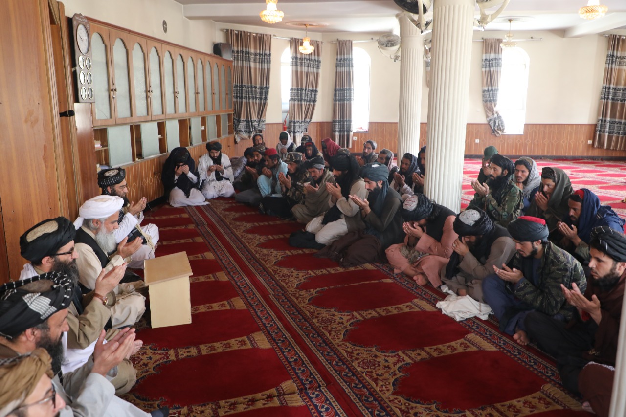 د پوهنې وزارت  په مسجد کې د قرآن عظیم الشان د تفسیر دوره پیل شوه