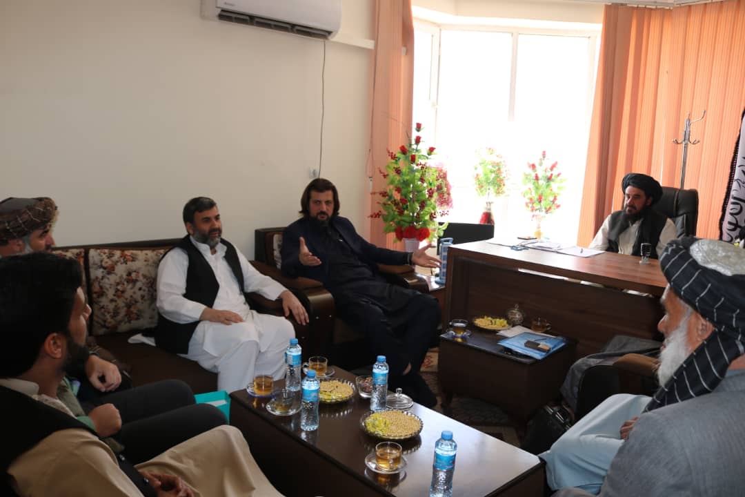 دیدار رئیس معارف ولایت غزنی با رئیس عمومی بنیاد افغان ترک 