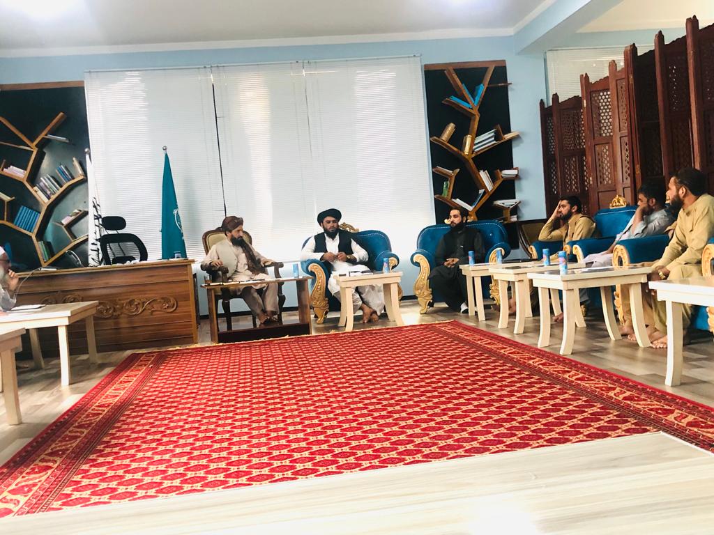 د پوهنې وزارت د مالي او حسابداري ریاست د رئیس په مشرۍ د یاد ریاست تخنیکي ټیم ننګرهار ولایت ته سفر  وکړ