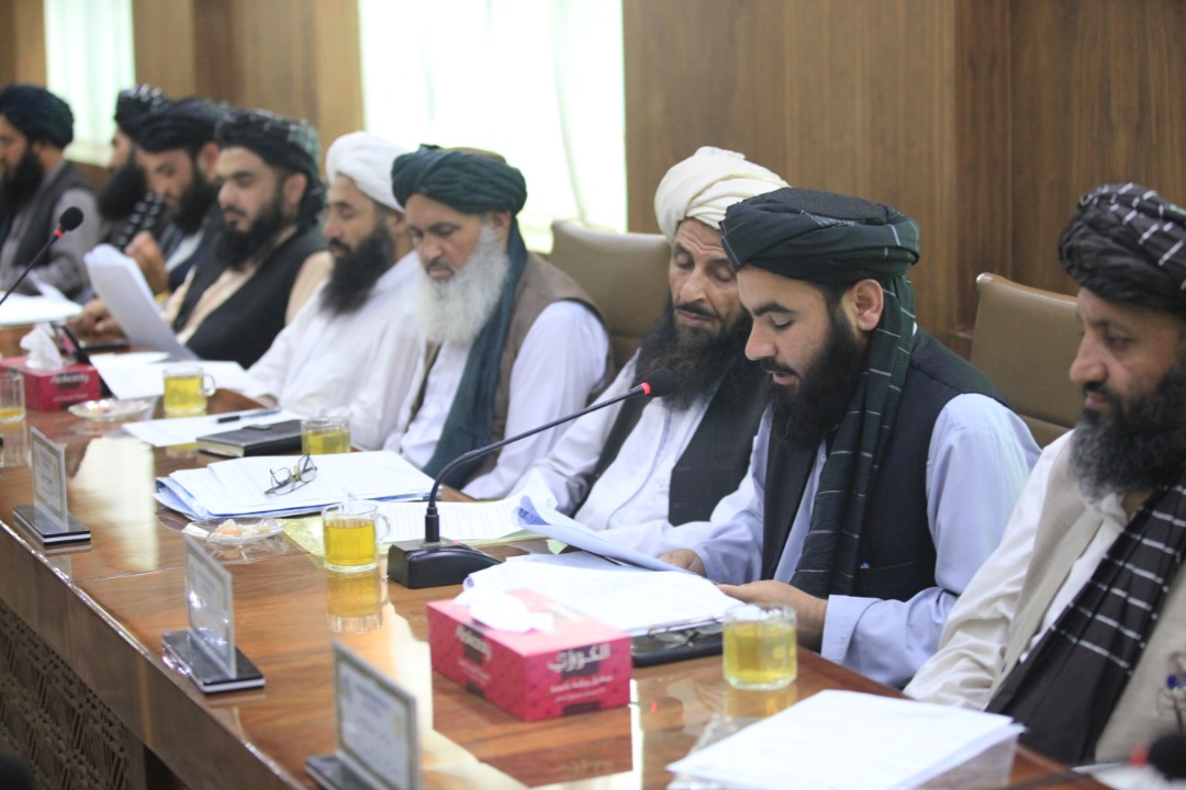 د پوهنې وزارت(۳)ګڼه اونیز  اداري مجلس دایرشو