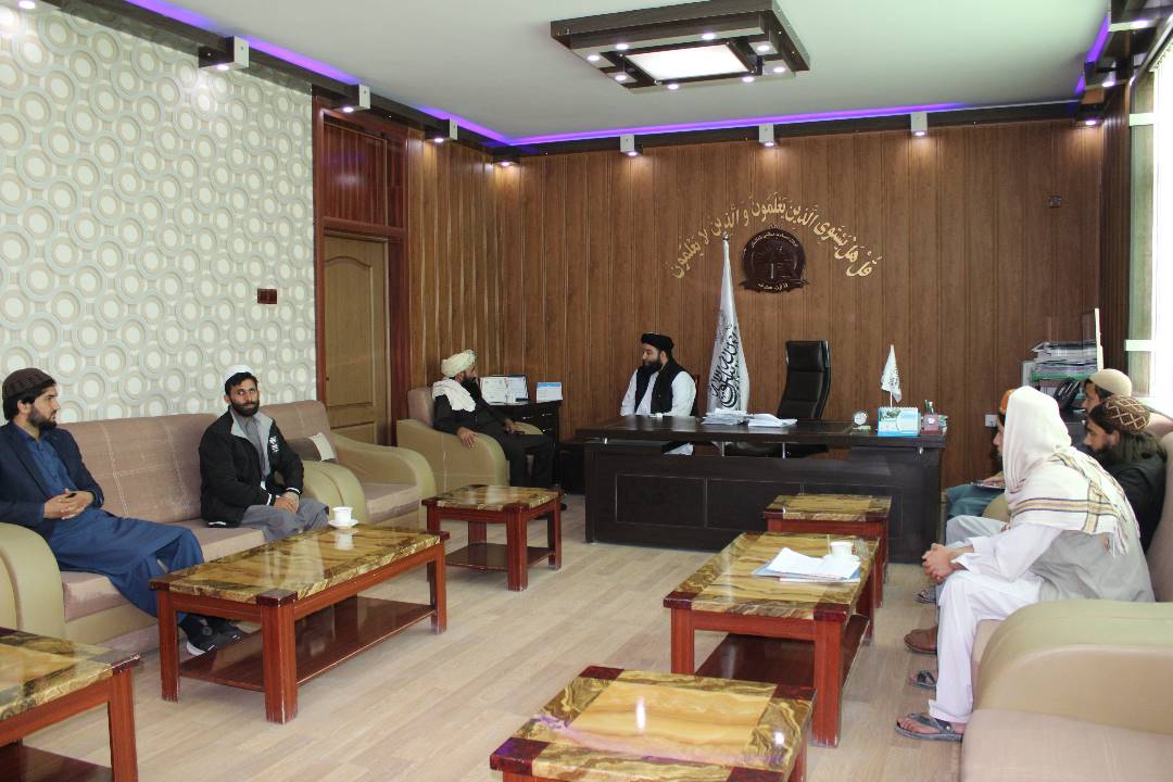 د  پوهنې وزارت د اساسي او ثانوي زده کړو د رئیس په مشرۍ پلاوي د بلخ ولایت ته سفر وکړ