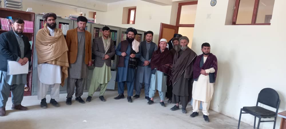 د پوهنې وزارت د ښوونکو د مسلکي پراختیا رئیس د سمنګان ولایت له دارالمعلمین څخه لیدنه وکړه