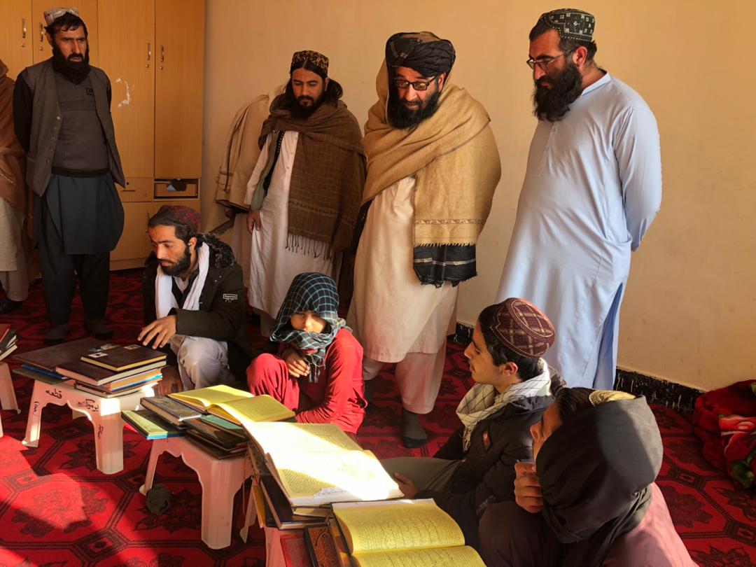 د پوهنې وزارت د اساسي او ثانوي زده کړو رئیس د خوست ولایت له جهادي مدرسې او دارالایتام څخه لیدنه وکړه