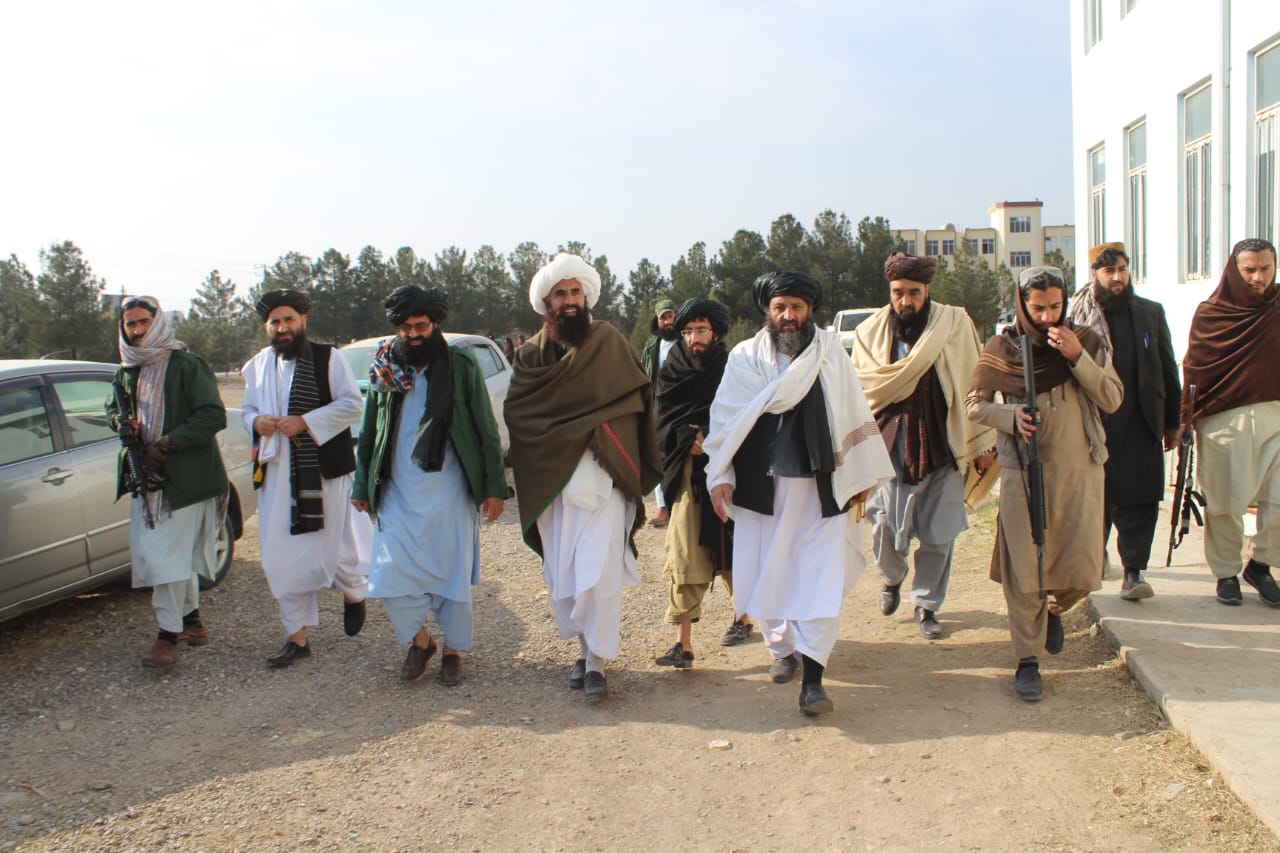 معین تضمین کیفیت وزارت معارف و هیئت همرا‌ه‌شان غرض بررسی مدارس دینی و دارالایتام‌ها وارد ولایت هرات شدند