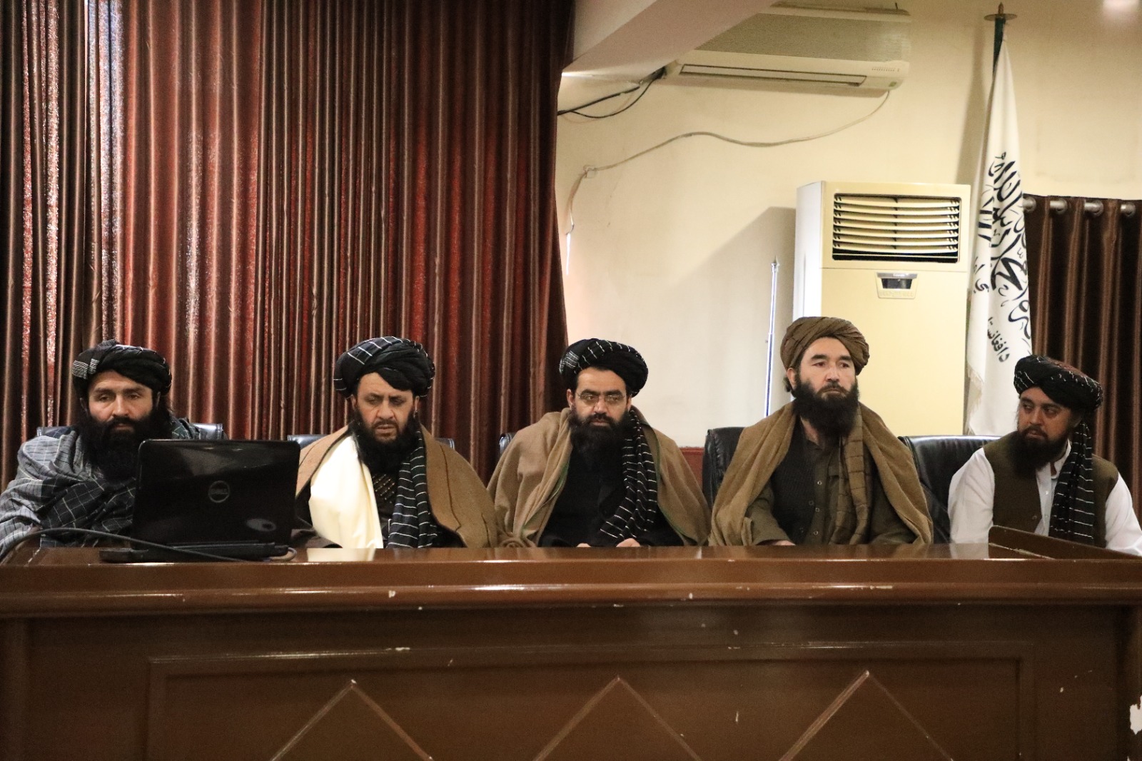 د ولایتونو د پوهنې ریاستونو د تشکیلاتو د یووالي او د بشري سرچینو د کارکوونکو لپاره د ظرفیت لوړونې سیمینار پیل شو