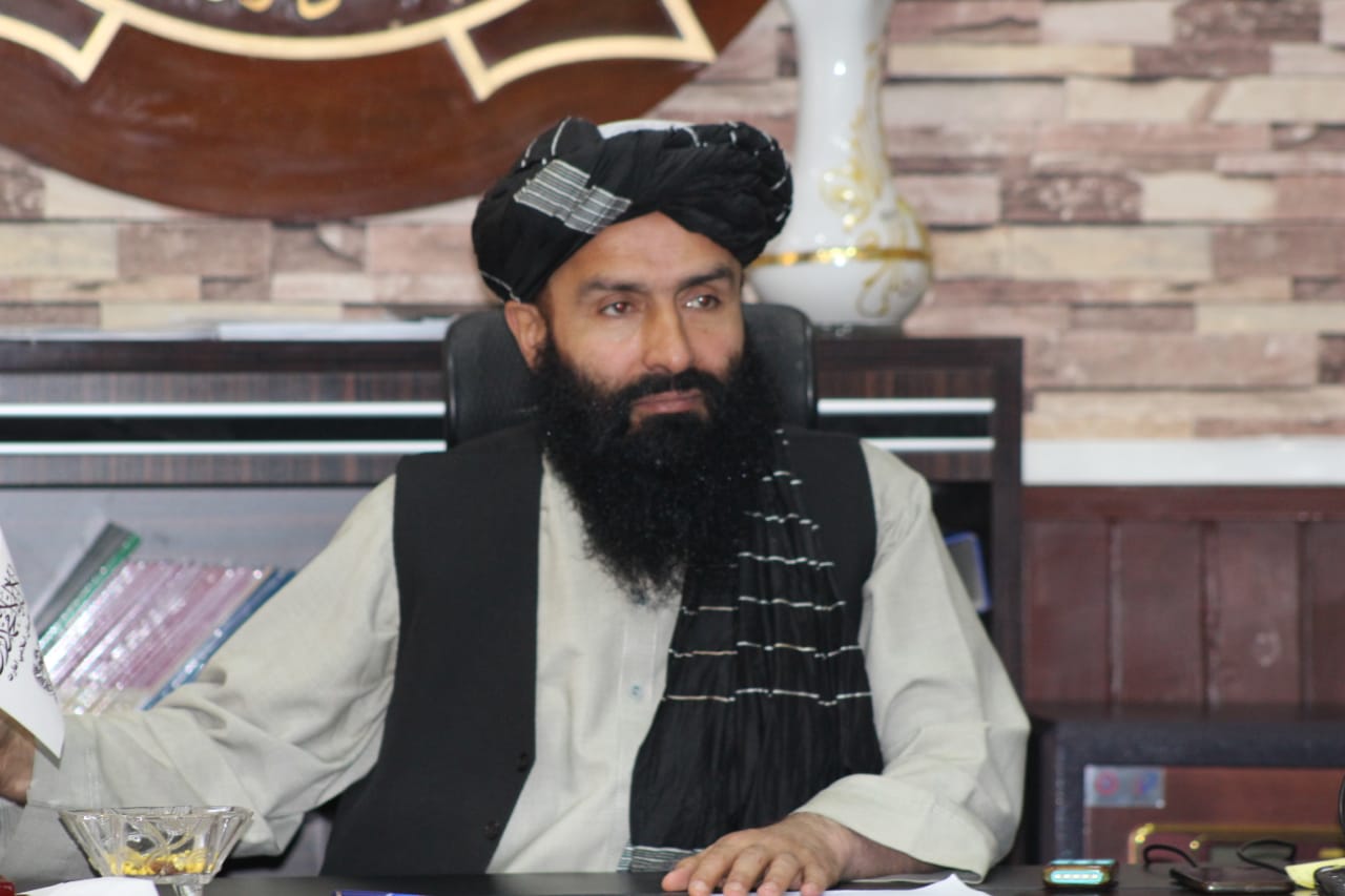 د کابل ښار د پوهنې رئیس د یونیسف ادارې له مسئولينو سره وکتل