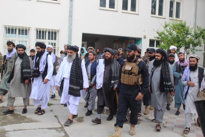 د پوهنې وزارت سرپرست وزیر د یوه کاري سفر په موخه د هېواد شمالي ولایتونو ته لاړ