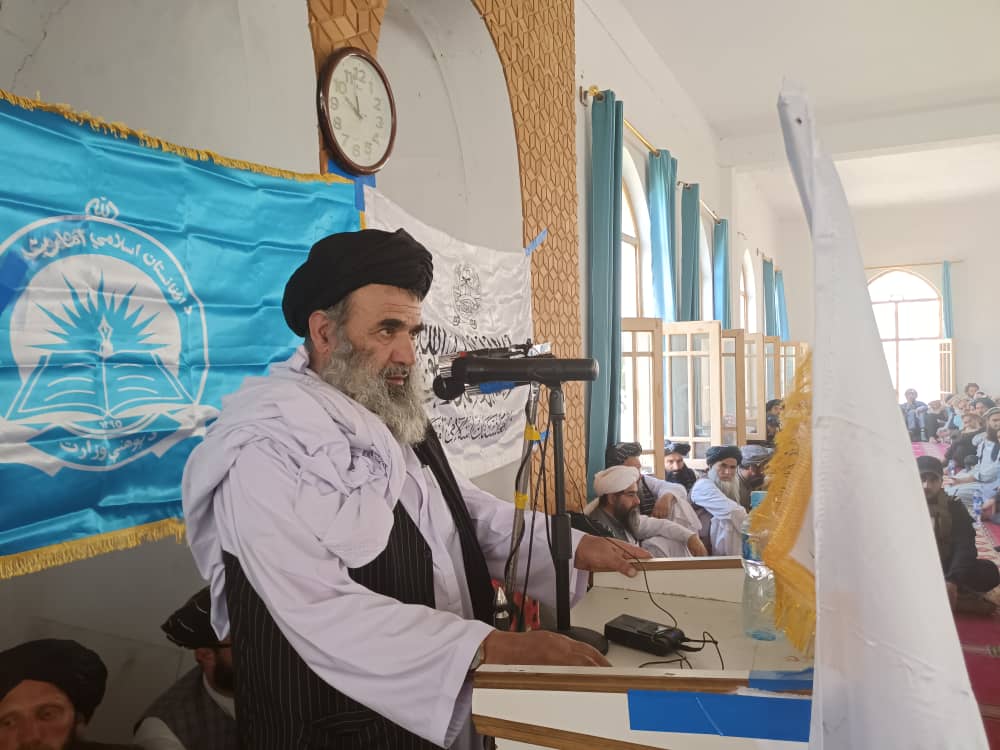 د پوهنې وزارت سرپرست وزیر د نورستان ولایت جهادي مدرسه پرانیستله